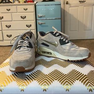 Nike Air Max 90 Premium Suede Tennis Shoes